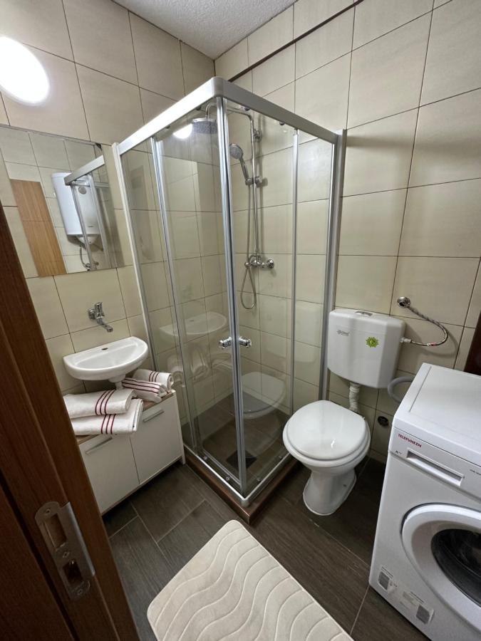 Anka Apartment Stip Luaran gambar