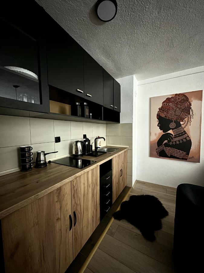 Anka Apartment Stip Luaran gambar