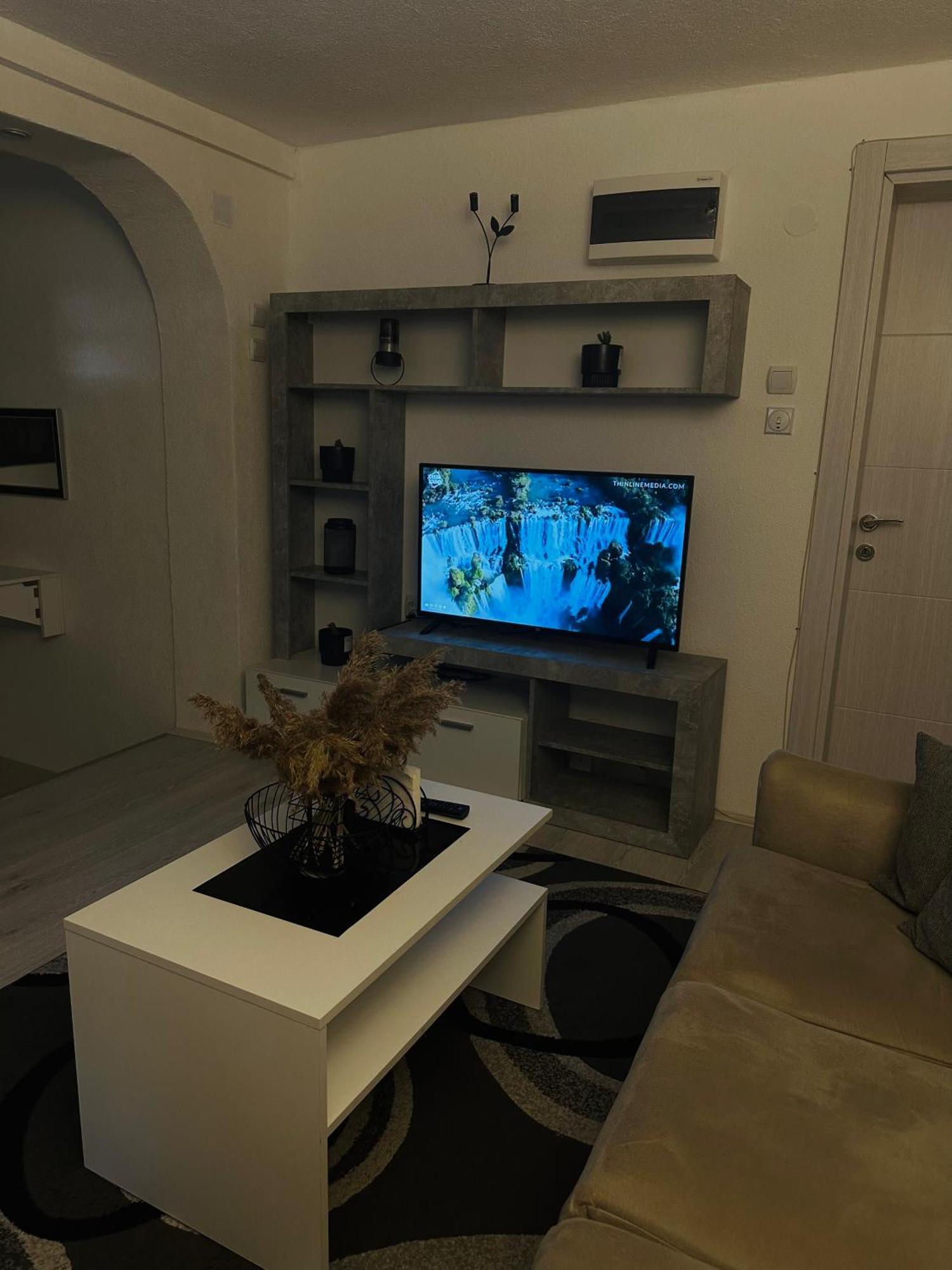 Anka Apartment Stip Luaran gambar